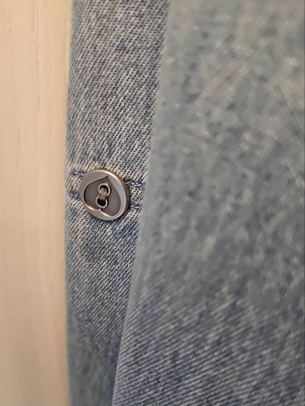 Vintage Teddi Light Blue Denim Button-Down Shirt with Red Heart Embroidery - Picture 5 of 8